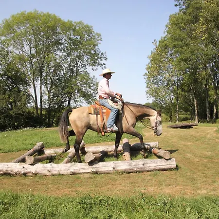 Ferme De Geneve Bed and breakfast 3*
